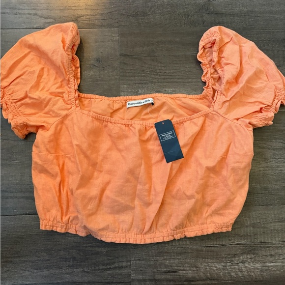 Abercrombie & Fitch Tops - Abercrombie & Fitch Orange Crop Top with Puff Sleeves